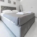 Apartment Demiani House