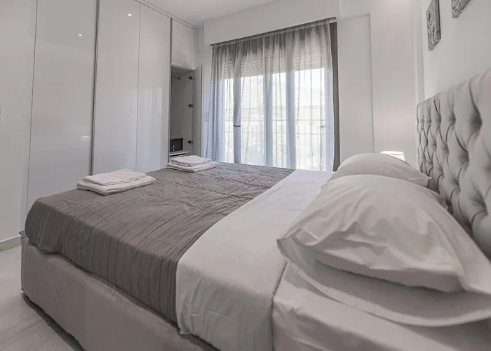 Daire Demiani House *