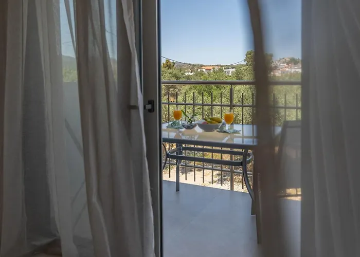 Daire Demiani House *